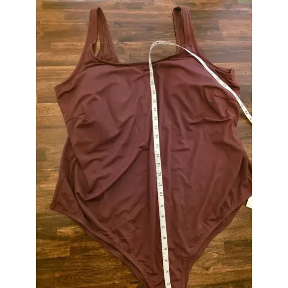 Amazon Essentials One-Piece Swimsuit Deep Brown Size 5X Plus Size Scoop Neck NWT - Picture 4 of 9